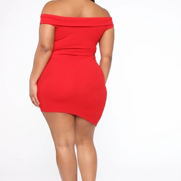 Fashion Nova red off the shoulder dress - Picture 2 of 2
